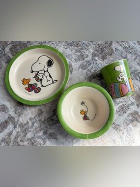 Peanuts 2021 Snoopy Bamboo Fiber Kids Dinnerware Set, Plate, Bowl, Cup Easter